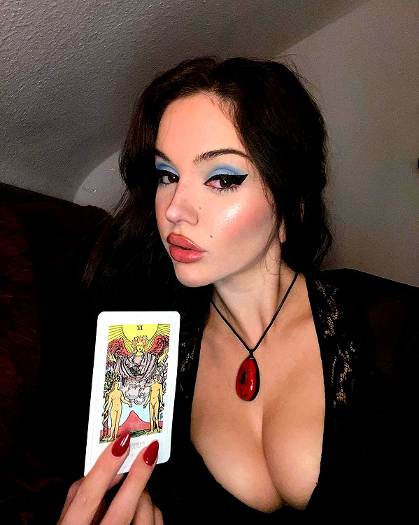 scarlettzofi instagram image archive image