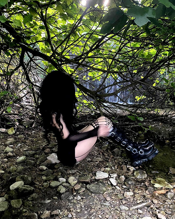 sexmetalwhore instagram image archive image