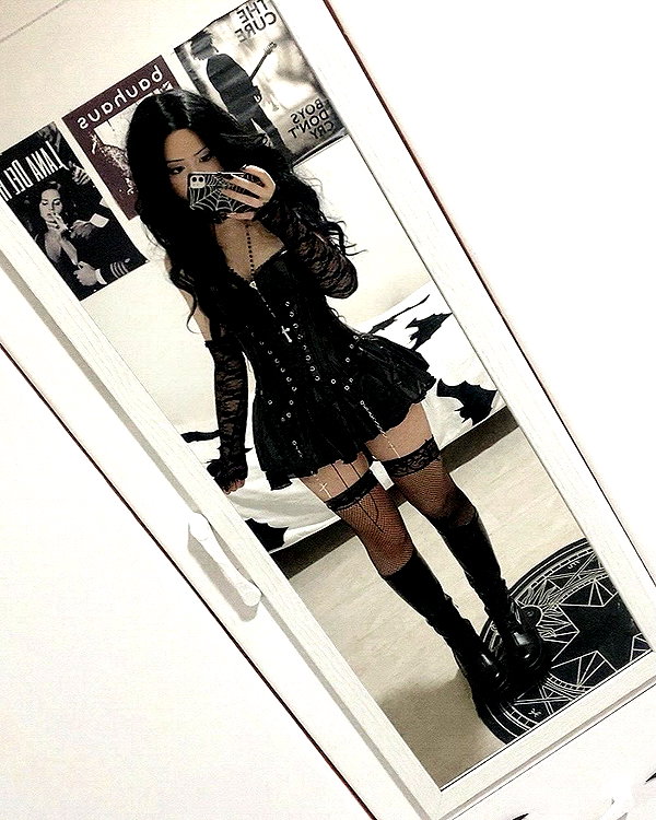 sexmetalwhore instagram image archive image