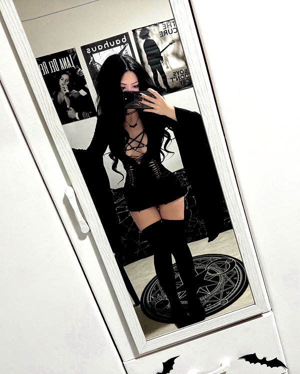 sexmetalwhore instagram image archive image