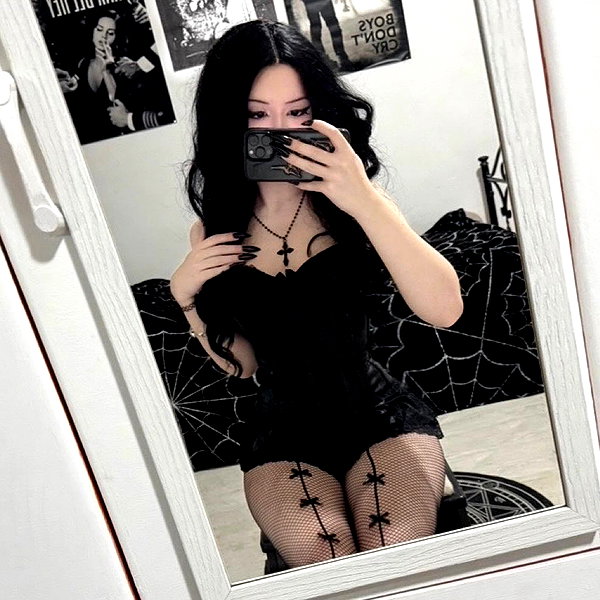sexmetalwhore instagram image archive image