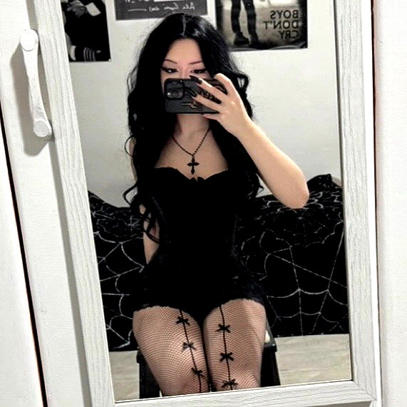 sexmetalwhore instagram image archive image