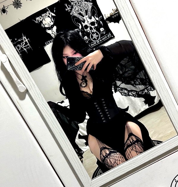 sexmetalwhore instagram image archive image