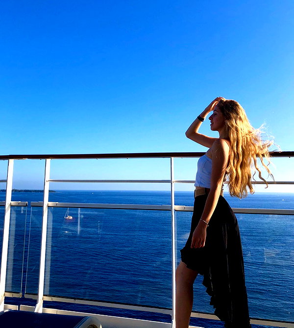 shani.zeltzer instagram image archive image