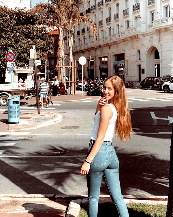 shani.zeltzer instagram image archive image