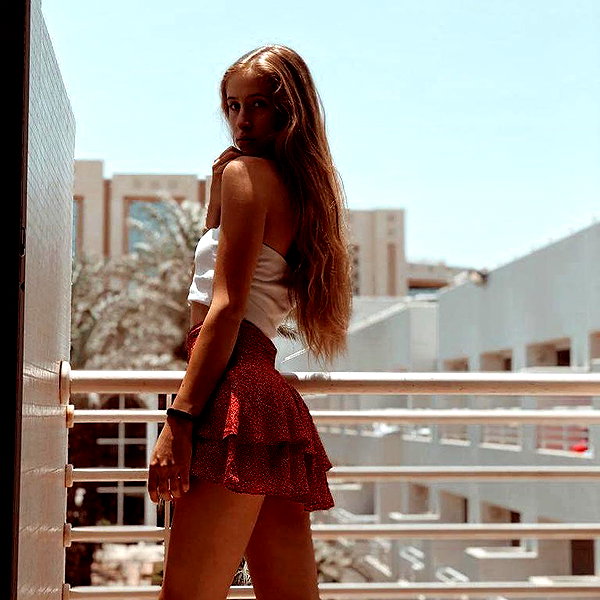 shani.zeltzer instagram image archive image