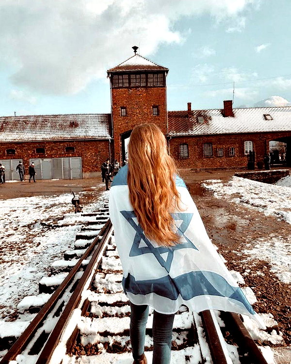 shani.zeltzer instagram image archive image
