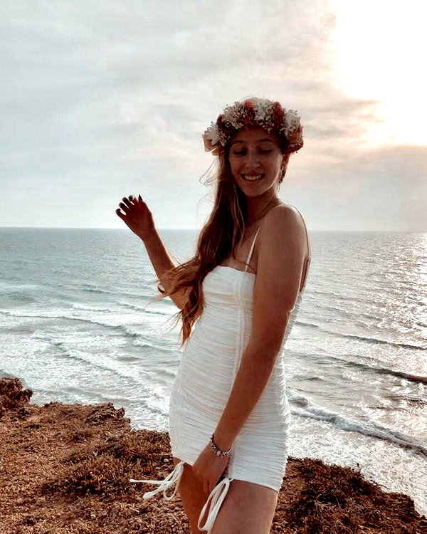 shani.zeltzer instagram image archive image