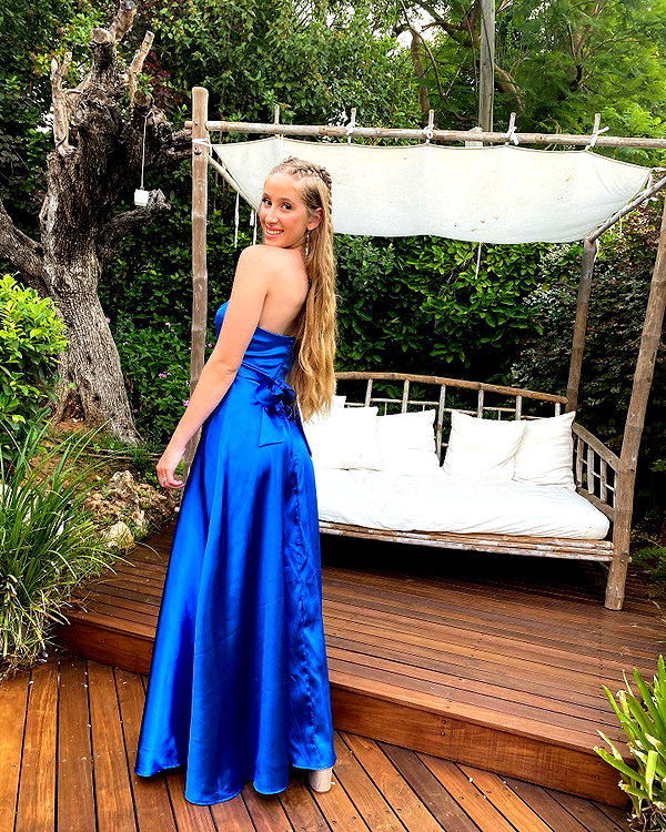 shani.zeltzer instagram image archive image