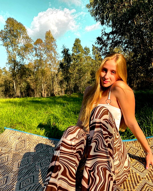 shani.zeltzer instagram image archive image