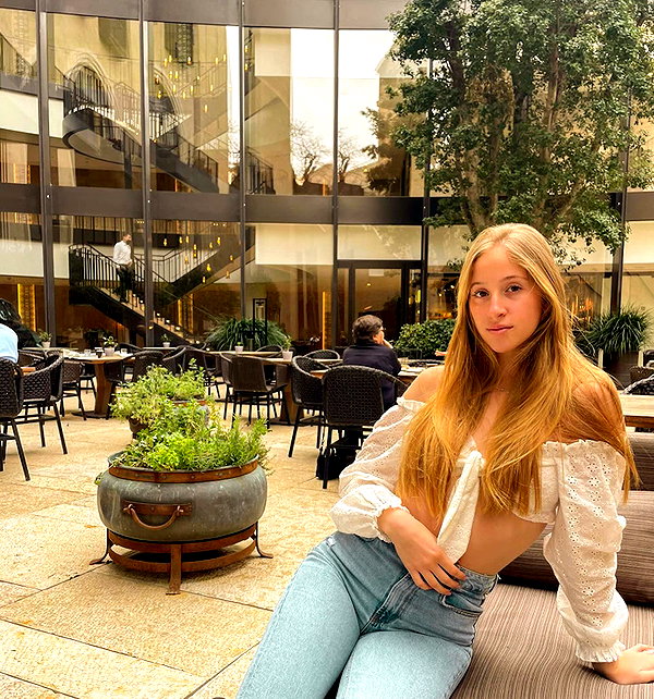 shani.zeltzer instagram image archive image