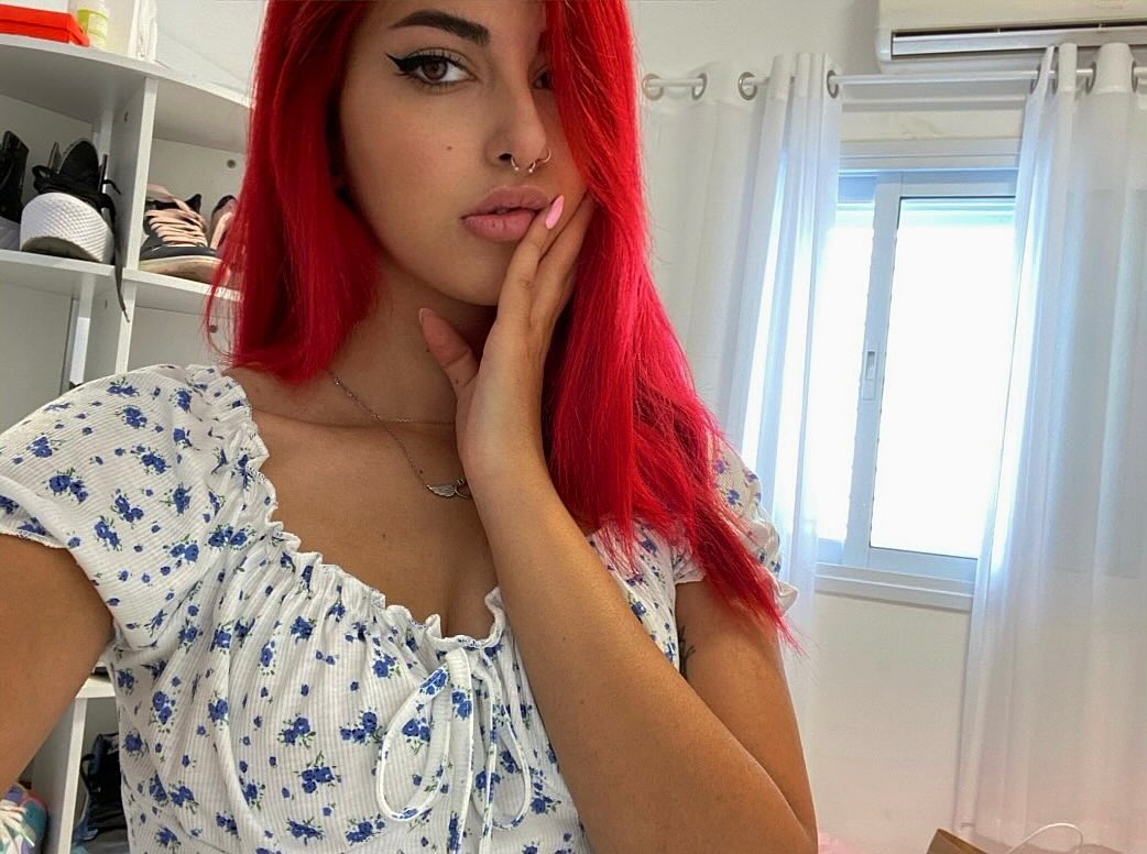 shanidahan7 instagram image archive image