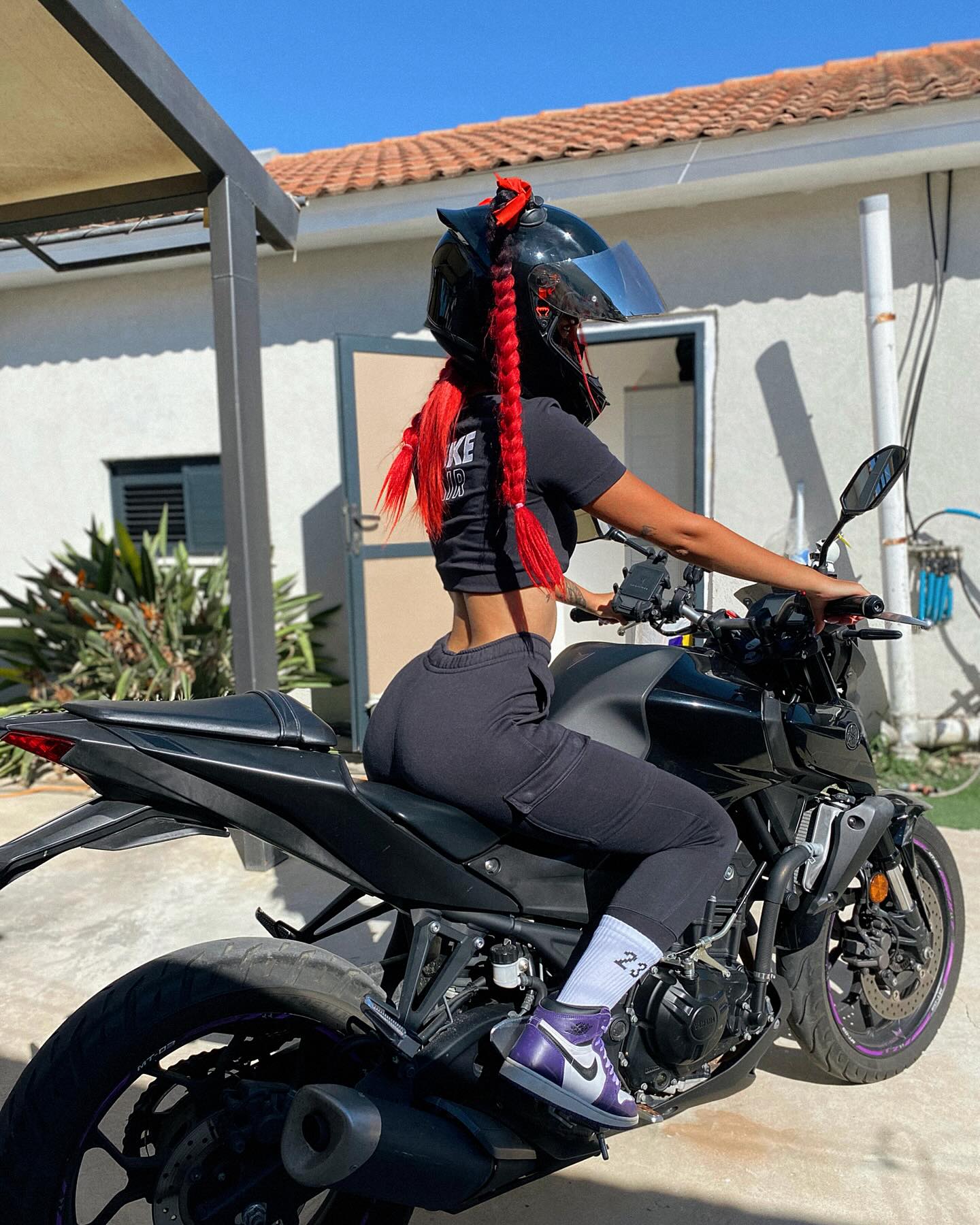 shanidahan7 instagram image archive image