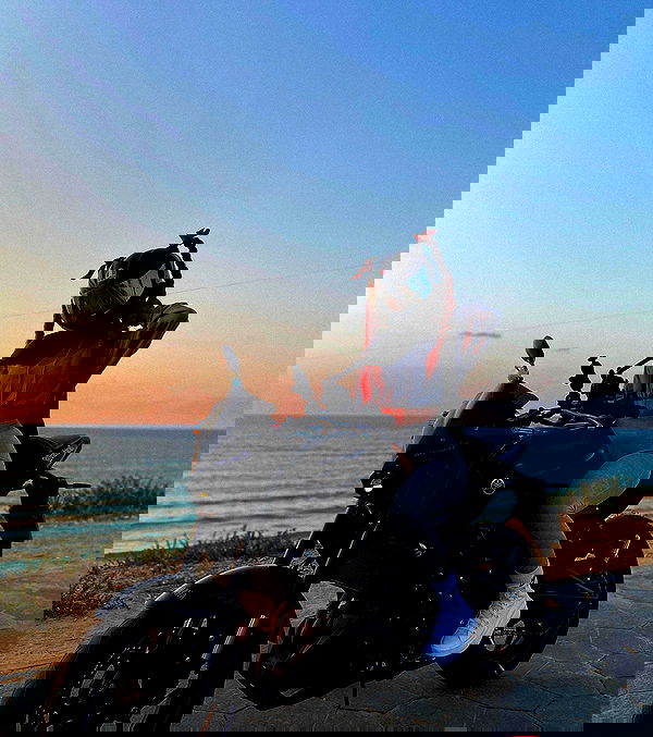 shanidahan7 image ~ Altpins