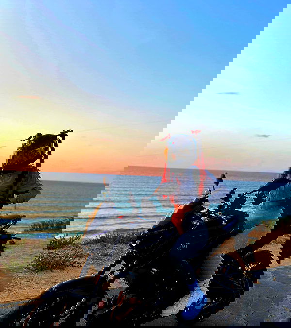 shanidahan7 image ~ Altpins