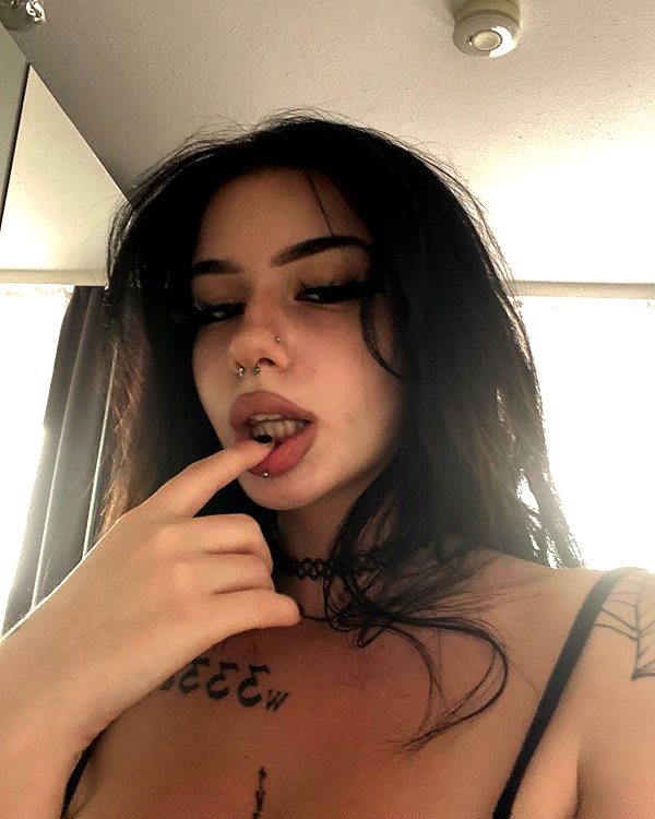 shawtysuzi instagram image archive image