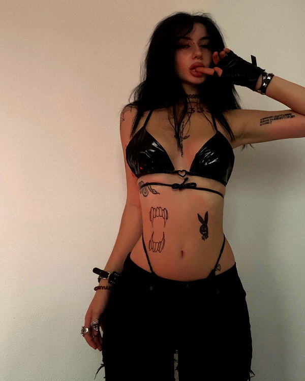 shawtysuzi instagram image archive image