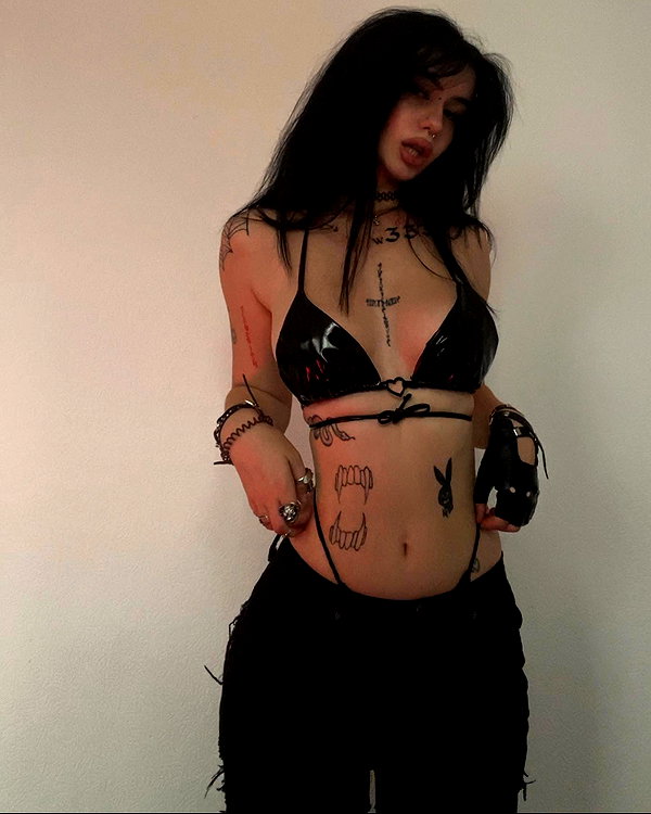 shawtysuzi instagram image archive image