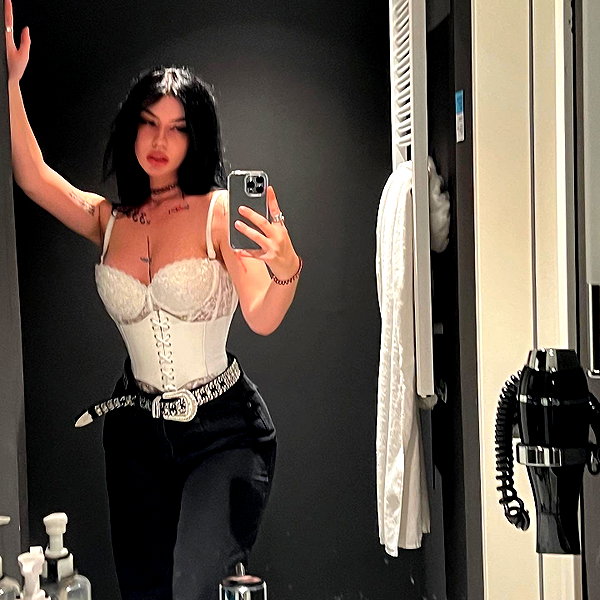 shawtysuzi instagram image archive image