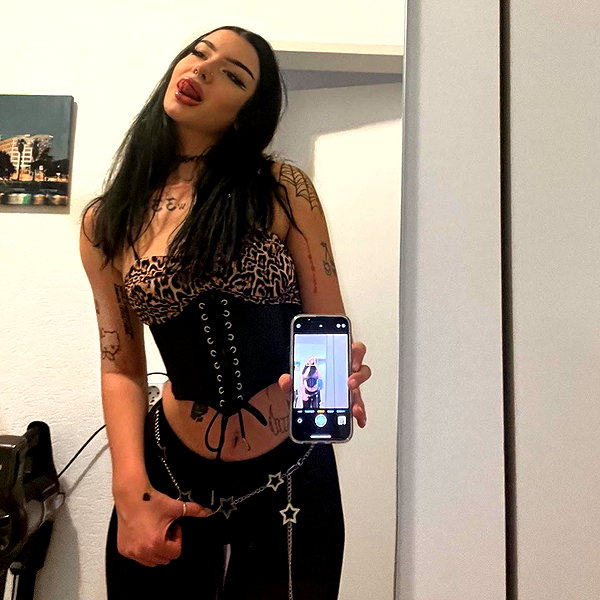 shawtysuzi instagram image archive image