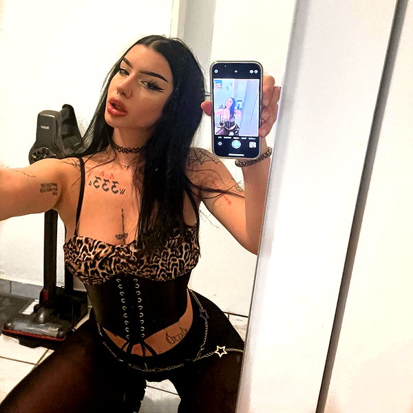 shawtysuzi instagram image archive image
