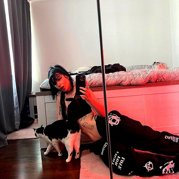 shawtysuzi instagram image archive image