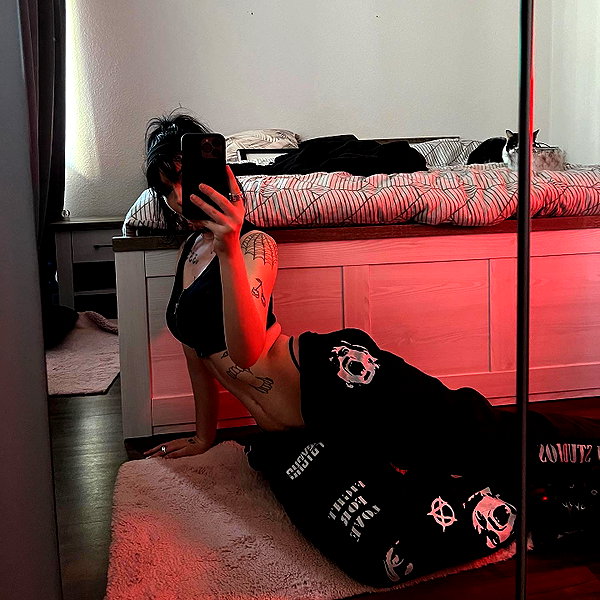 shawtysuzi instagram image archive image