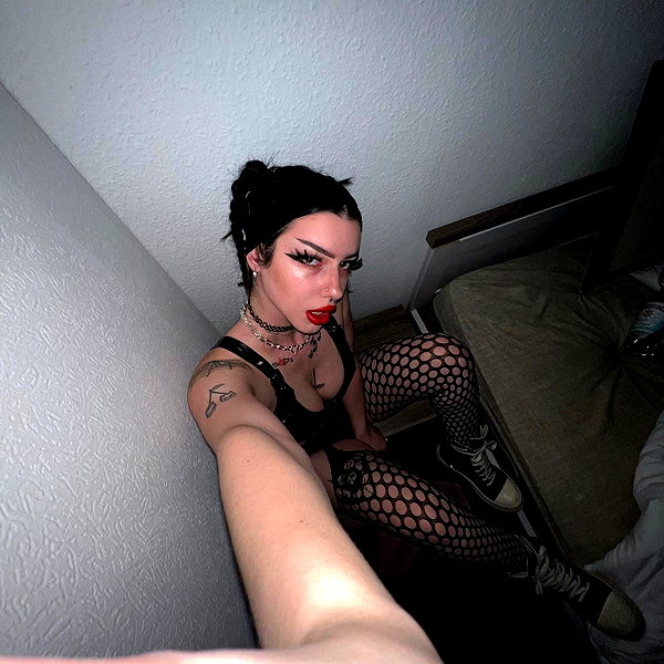 shawtysuzi instagram image archive image