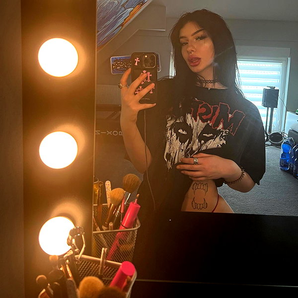 shawtysuzi instagram image archive image