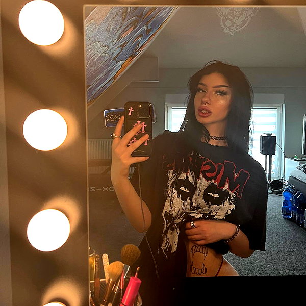 shawtysuzi instagram image archive image