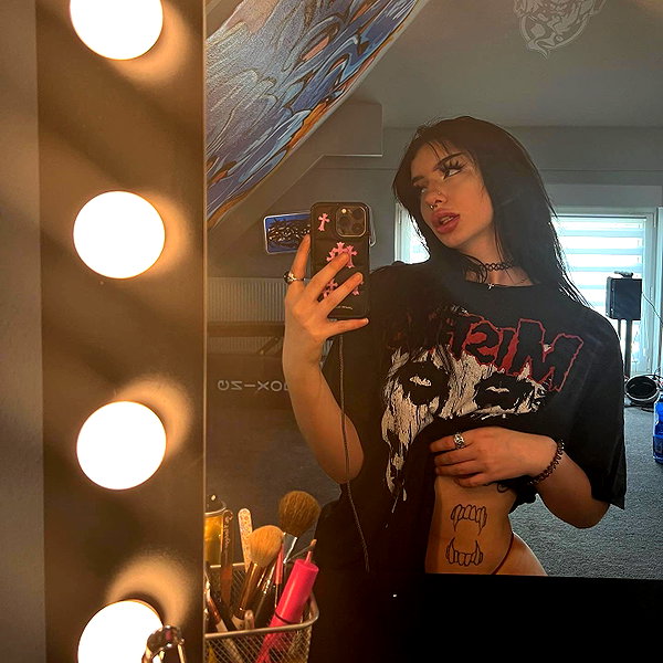 shawtysuzi instagram image archive image
