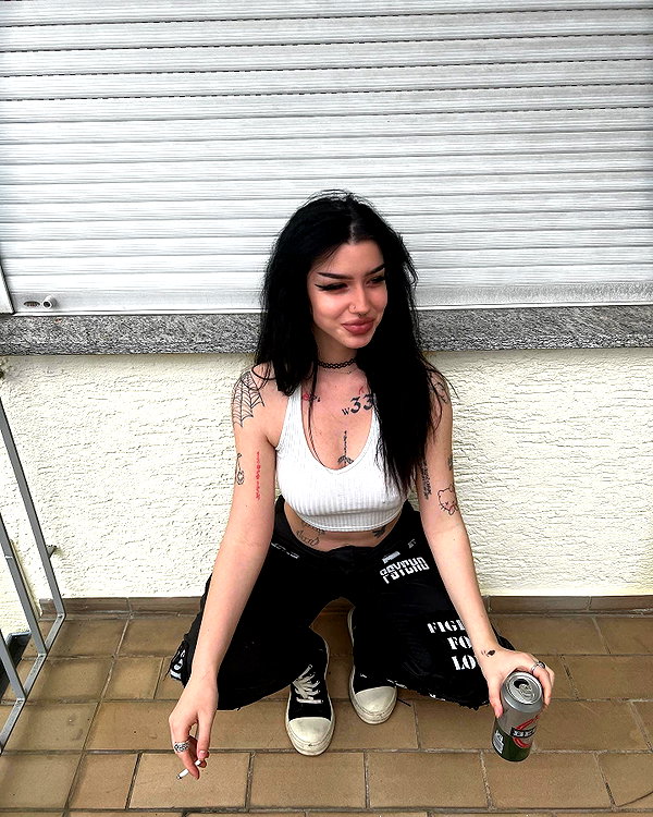 shawtysuzi instagram image archive image