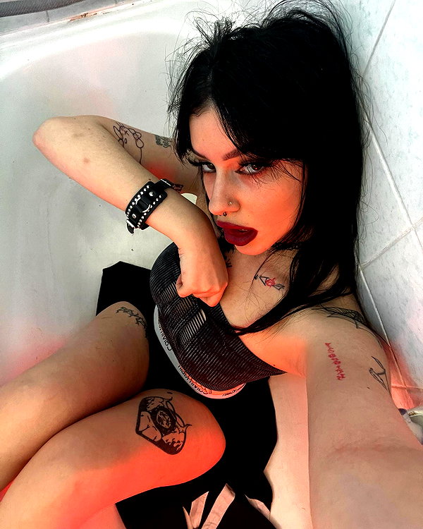 shawtysuzi instagram image archive image