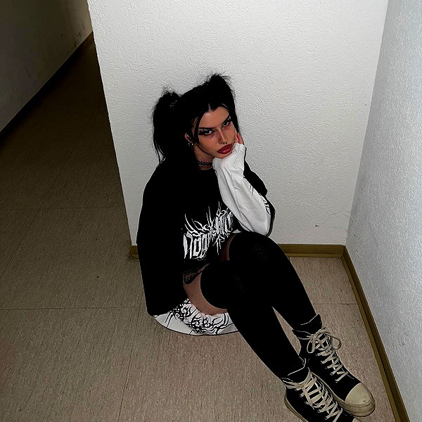 shawtysuzi instagram image archive image