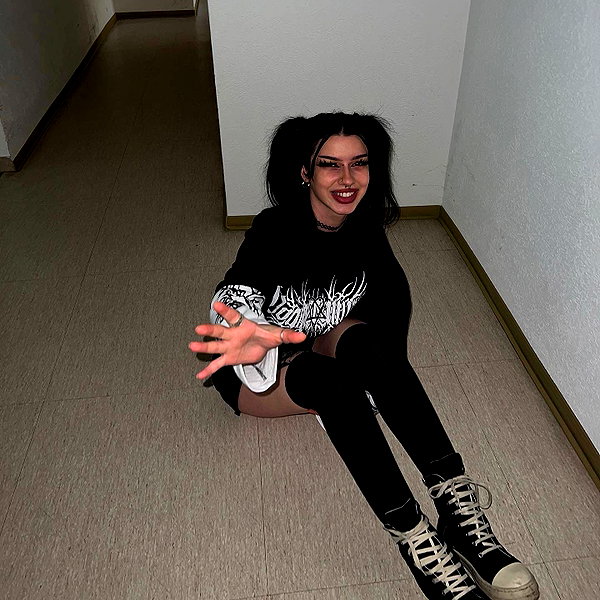 shawtysuzi instagram image archive image