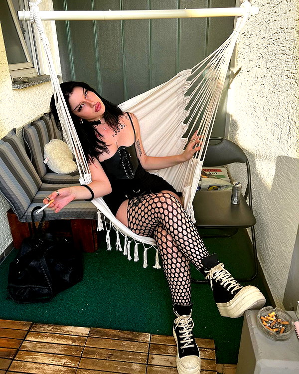 shawtysuzi instagram image archive image
