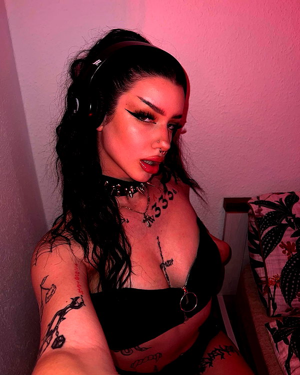 shawtysuzi instagram image archive image