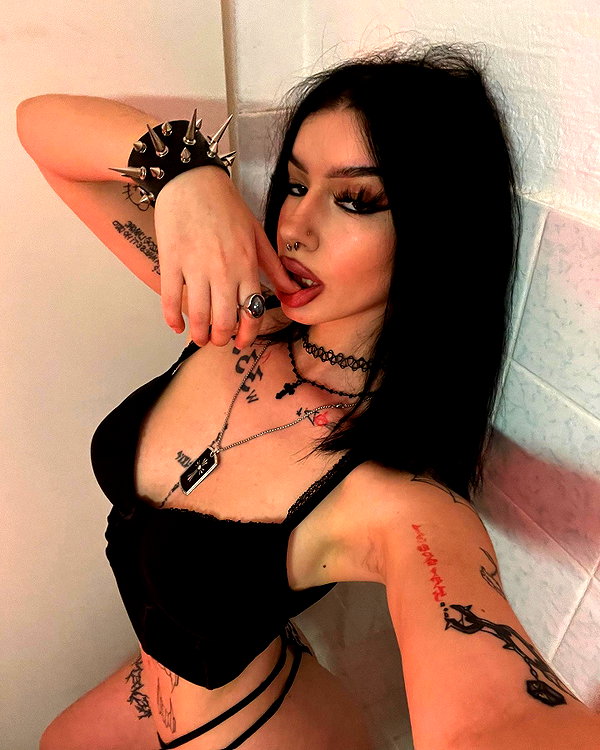 shawtysuzi instagram image archive image