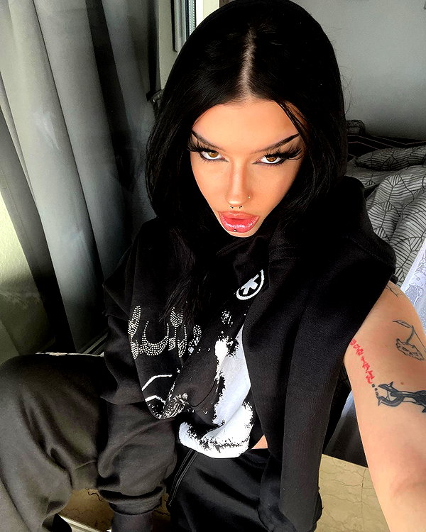 shawtysuzi instagram image archive image