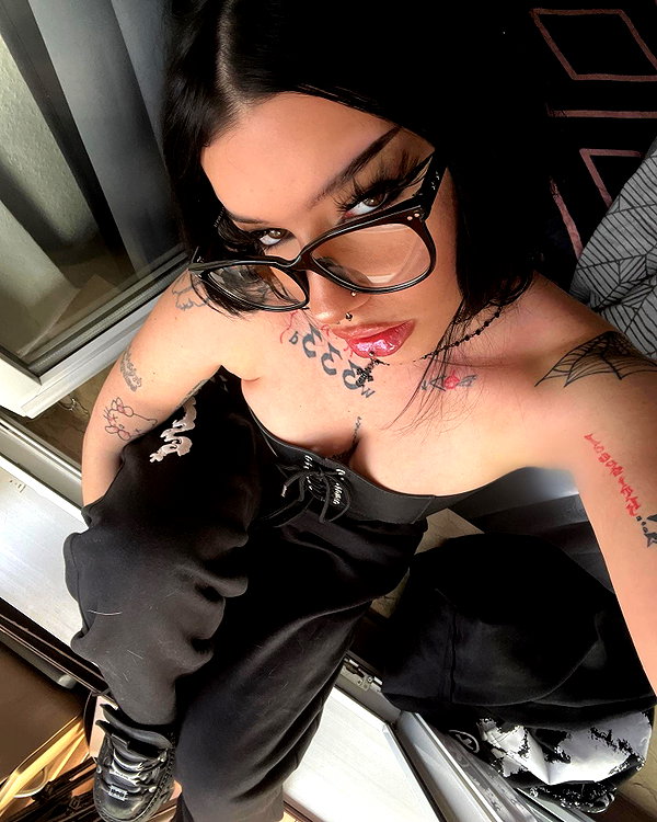 shawtysuzi instagram image archive image