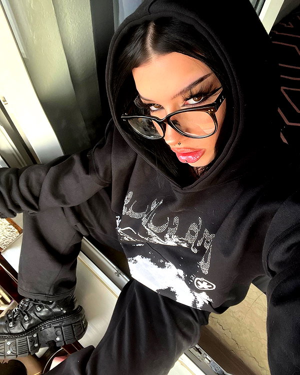 shawtysuzi instagram image archive image