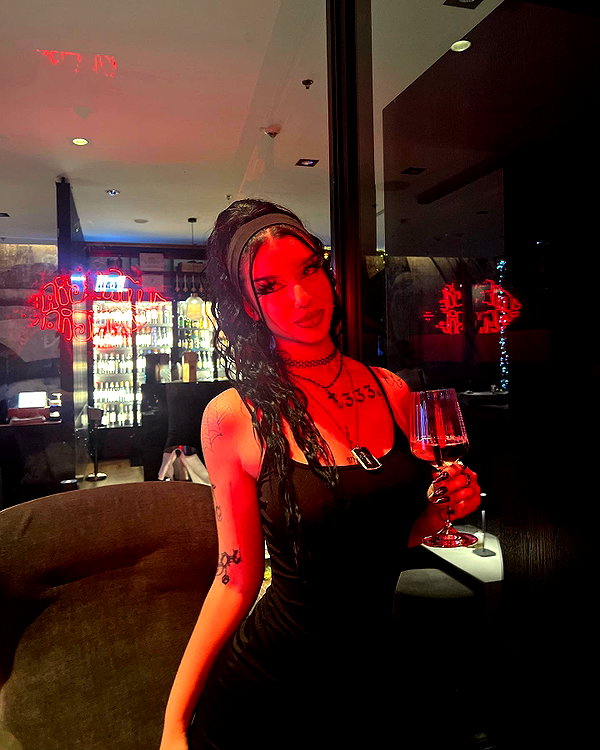 shawtysuzi instagram image archive image