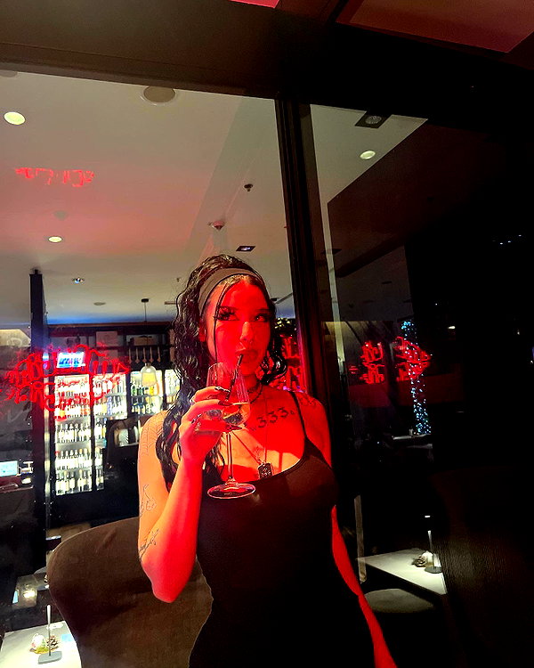 shawtysuzi instagram image archive image