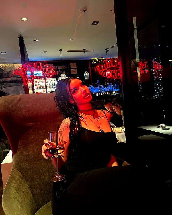 shawtysuzi instagram image archive image