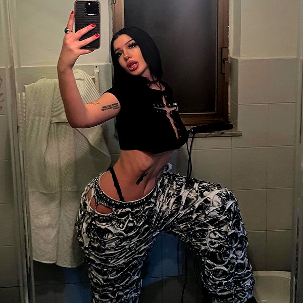 shawtysuzi instagram image archive image