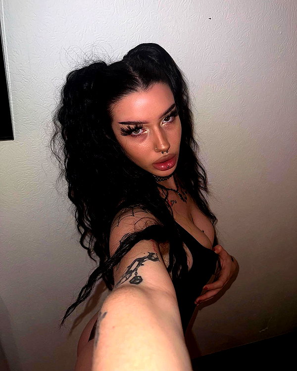 shawtysuzi instagram image archive image