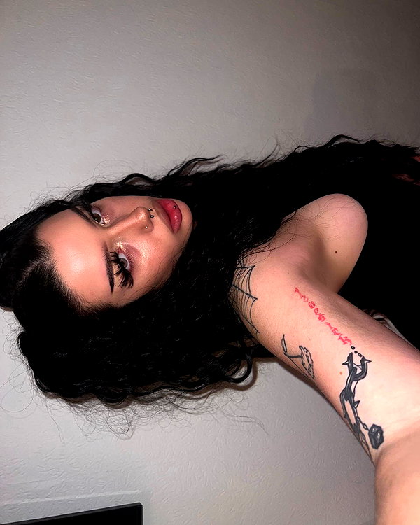 shawtysuzi instagram image archive image