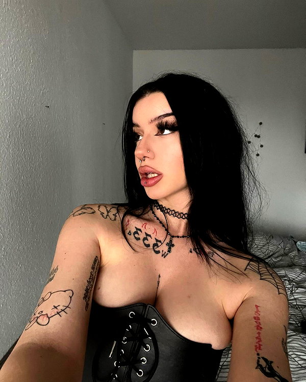 shawtysuzi instagram image archive image