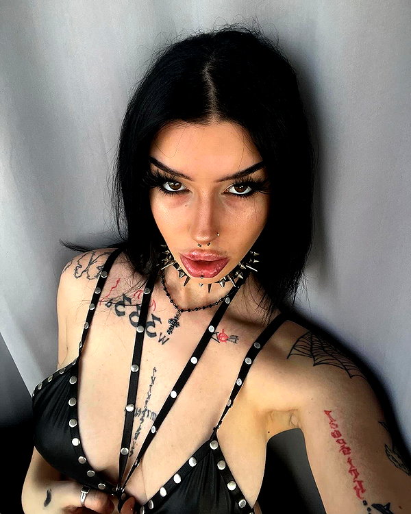 shawtysuzi instagram image archive image