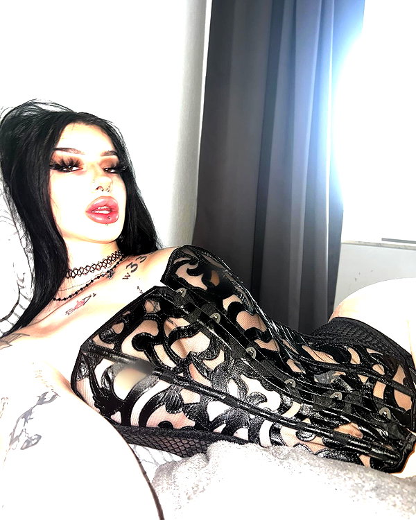 shawtysuzi instagram image archive image